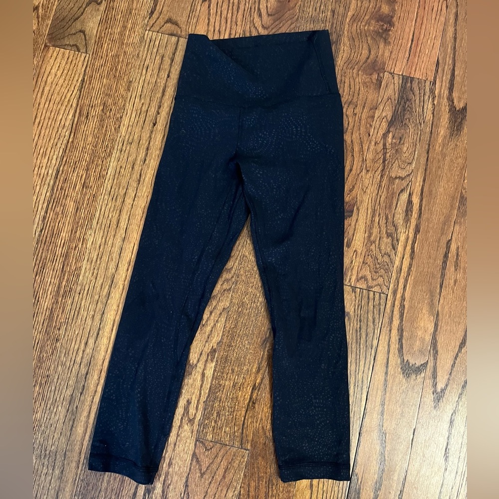 Lululemon athletics capri leggings with detail